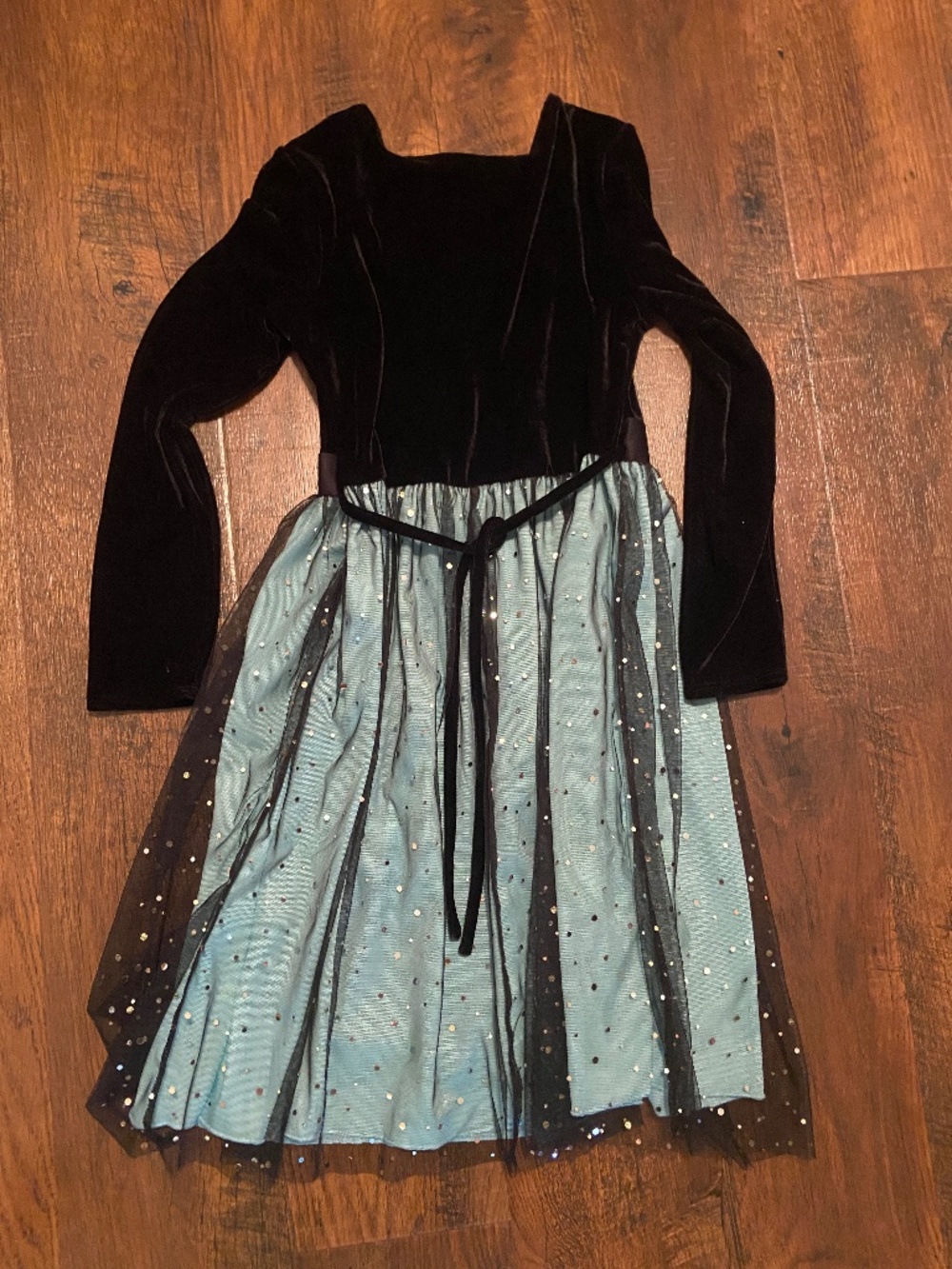 Like new GEORGE girls Velvet Dress Black Blue Sz 8-10 Y